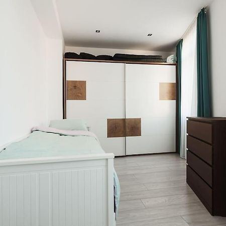 Ambassador Apartment Baia Mare Extérieur photo