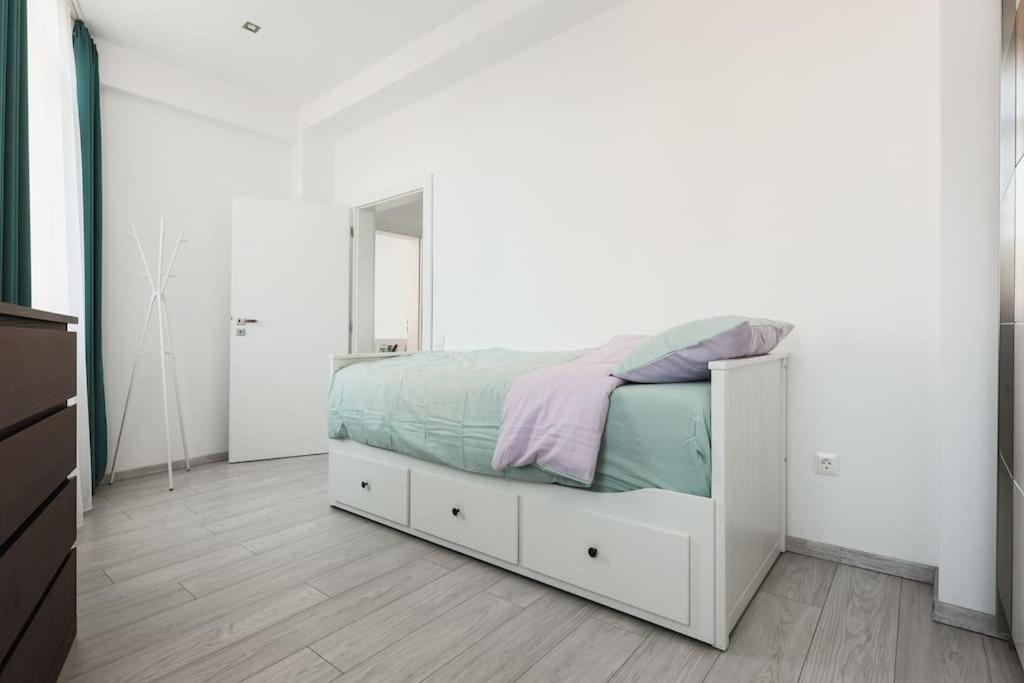 Ambassador Apartment Baia Mare Extérieur photo