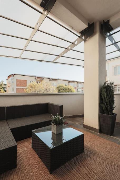 Ambassador Apartment Baia Mare Extérieur photo